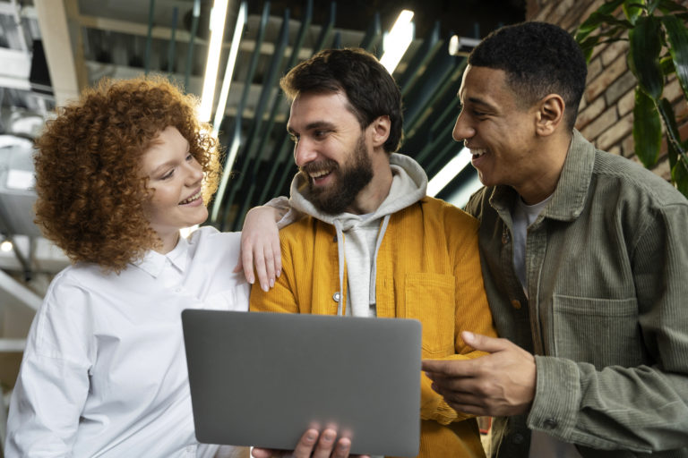 dirigeants, équipe, réseaux sociaux, parole, ambassadeurs, recrutement, rh, ressources humaines, talents